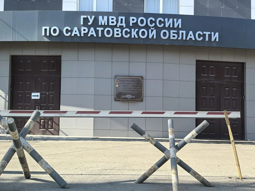 В Саратове пожилому водителю сломали нос в дорожном конфликте
